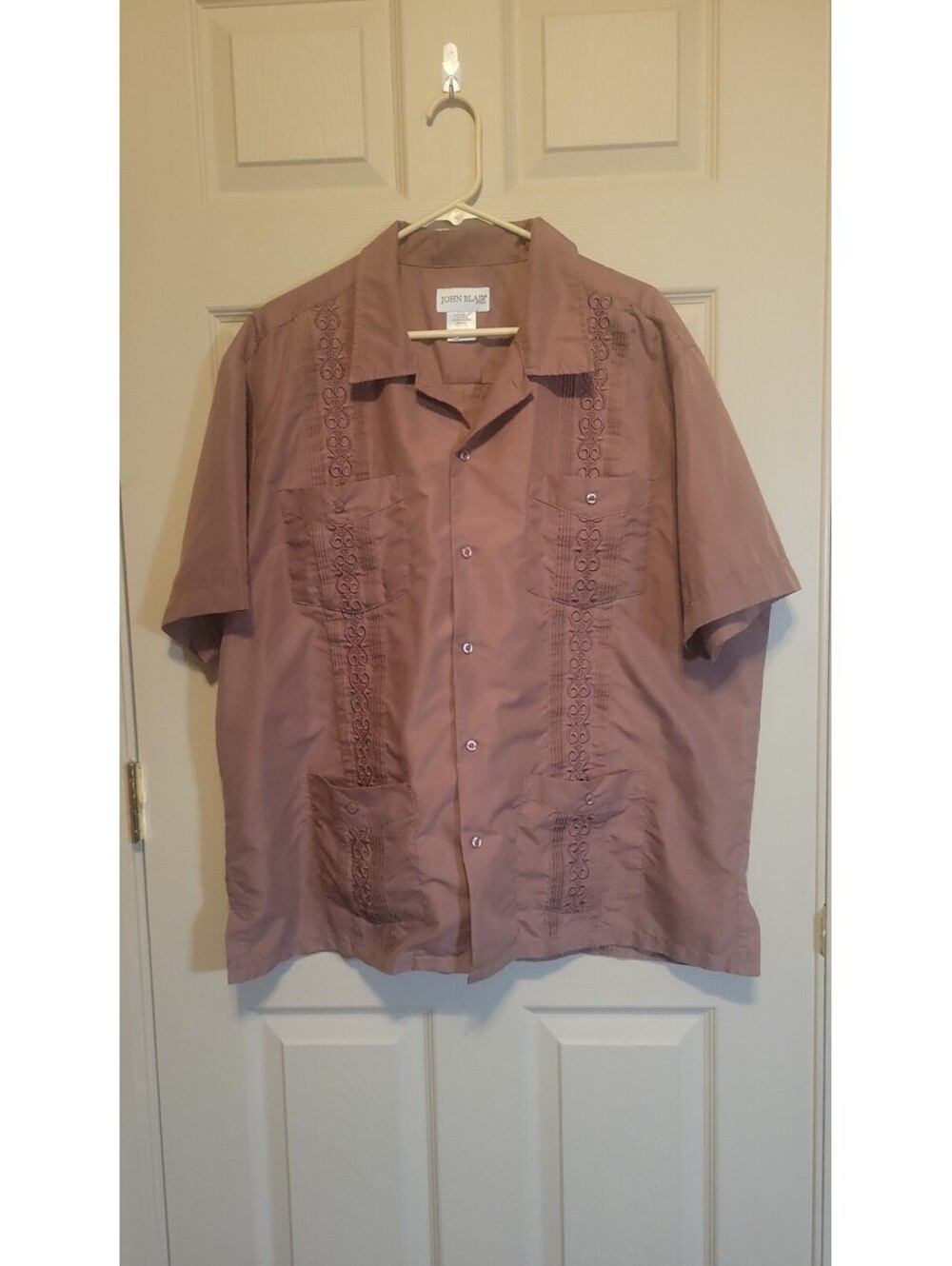 John Blair Men's XL Mauve Embroidered Short Sleeve Button-Up Shirt